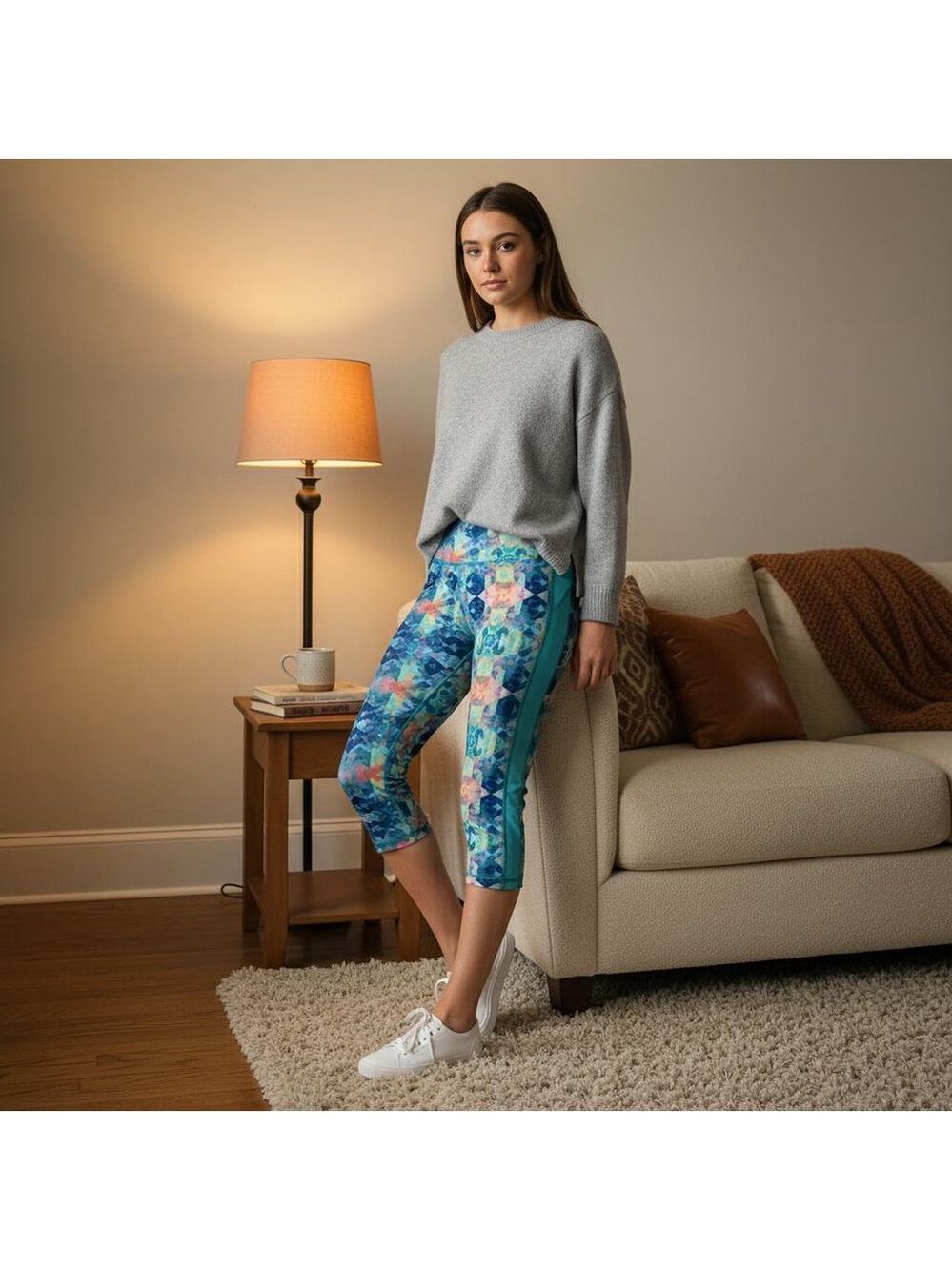 Women's Pink Lotus Teal Pink Geometric Capri Leggings Size M